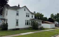 2 S Rural Street, Chippewa Falls, WI 54729