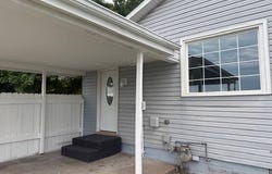 603 S E St, Monmouth, IL 61462