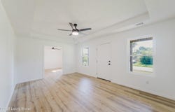 136 McGowan Ave, Bardstown, KY 40004