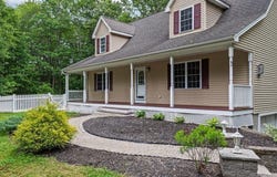 366 Stafford St, Charlton, MA 01507