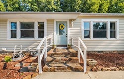 148 White Street, Farmington, AR 72730