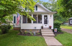 418 N Madison Street, Marshall, MI 49068