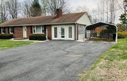 400 Woodland Cir, Lynchburg, VA 24502