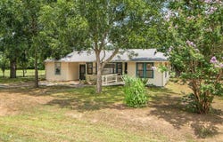 7656 Ernst Parkway, Industry, TX 78944
