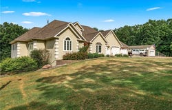 N1520 Hollow Road, Stanley, WI 54768