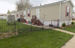 17528 Cedar Grove, Brownstown, MI 48174