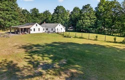 4 Hamilton Hill Rd, Townsend, MA 01474