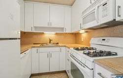 555 North Avenue 22-T, Fort Lee, NJ 07024