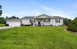1132 Azalea Drive, Jackson, MI 49201