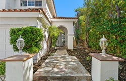 26832 Bridlewood Drive, Laguna Hills, CA 92653
