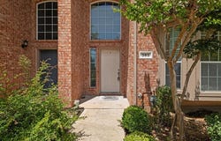 385 Ivan Drive, Lewisville, TX 75067