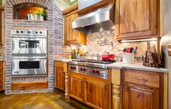 315 Buckskin, Pineville, MO 64856