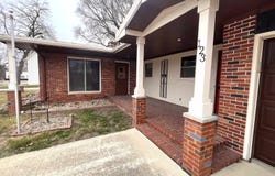 123 Normal College Avenue, Sheldon, IA 51201