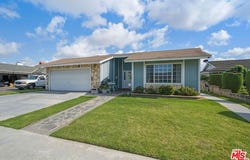 424 E Moorehaven Dr, Carson, CA 90746