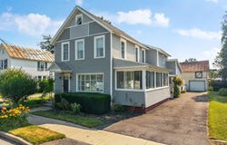 8 Newton Avenue, Saratoga Springs, NY 12866