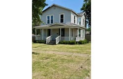 202 W 4th Street, Claremore, OK 74017