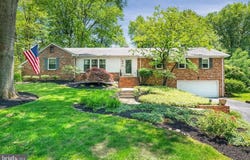 108 HACKNEY CIRCLE, WILMINGTON, DE 19803