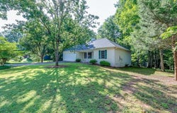215 Twin Creek Shores, Athens, GA 30605