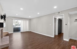 12940 Riverside Dr, Sherman Oaks, CA 91423
