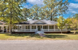 1240 Wonders Way, Manning, SC 29102