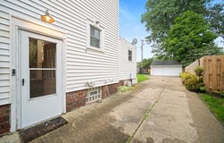 3562 W 146th Street, Cleveland, OH 44111