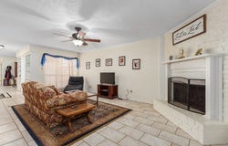 1019 E Austin, Nacogdoches, TX 75965