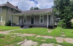 914 N 9th Street, Vincennes, IN 47591