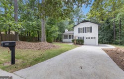 805 Bedford, Peachtree City, GA 30269