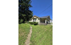 463 E Chicago Street, Jonesville, MI 49250
