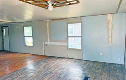 605 N. 20th St, Slaton, TX 79364