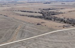2700 FLAG RD, Abilene, KS 67410
