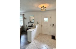3 Newland Lane, Jacksonville, IL 62650