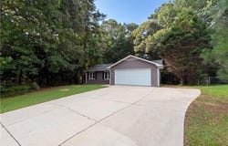 1627 Hearthstone Way, Jonesboro, GA 30236