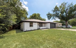 2710 Posey Drive, Irving, TX 75062