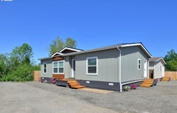490 Moffit LN, Springfield, OR 97477