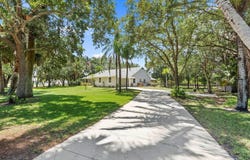 16673 75th Way N, Palm Beach Gardens, FL 33418