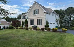 20 Carnegie Street, Monroe, NJ 08831