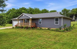 979 E 394th Road, Bolivar, MO 65613