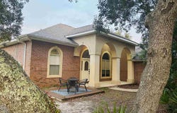 1358 Windsor Park Rd, Gulf Breeze, FL 32563