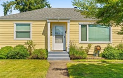 245 S 44TH ST, Springfield, OR 97478