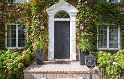 476 Longfellow Avenue, Glen Ellyn, IL 60137