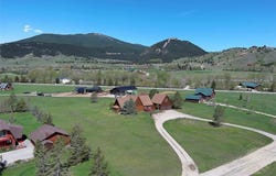 5 Comanche Trail, Red Lodge, MT 59068