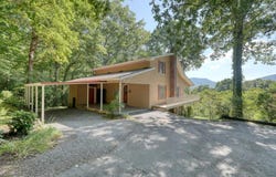 5928 Brasstown Creek Est., Young Harris, GA 30582