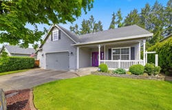 667 72ND St, Springfield, OR 97478