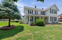 11815 Johnson Drive, Shawnee, KS 66203