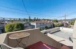 830 Walker Ave, Oakland, CA 94610