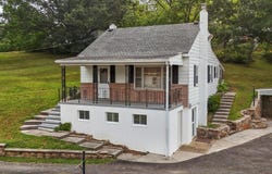 41 FRANKLIN STREET, BERKELEY SPRINGS, WV 25411