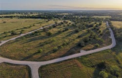 716 Main Loop Road lot: 8, Waelder, TX 78959