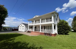 10 East Road, Burke, NY 12917