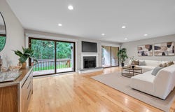 8 John Bean Court, Port Washington, NY 11050